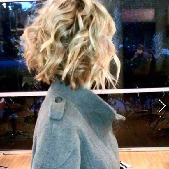 Meet your Posher, Michelle - Picture 2 of 2